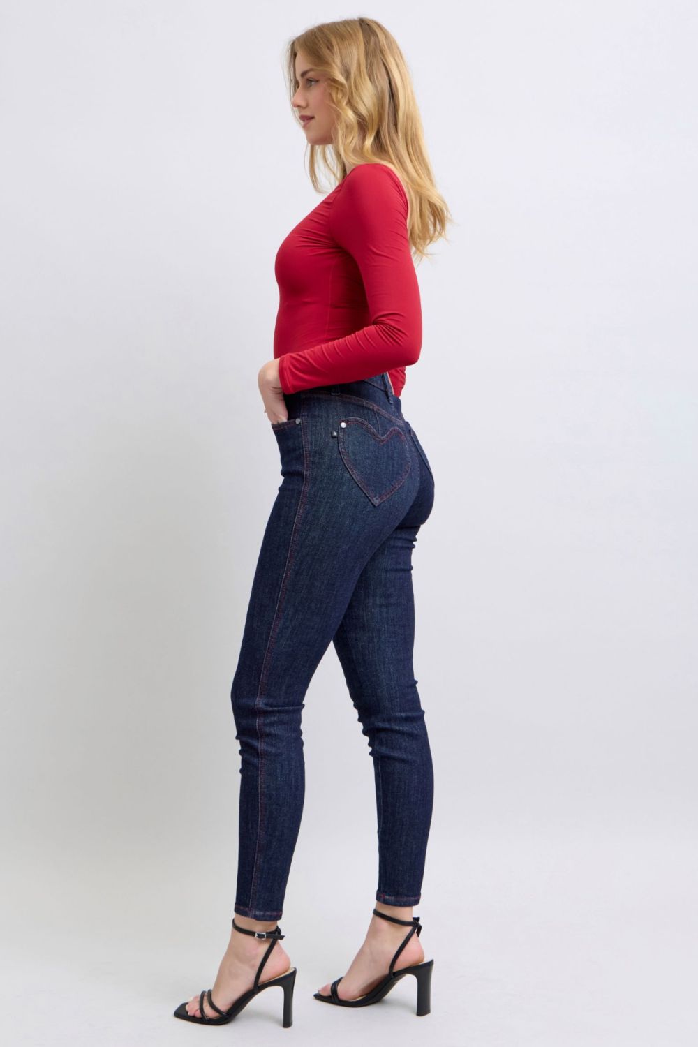 Judy Blue Heart Shaped Back Pocket Skinny Jeans